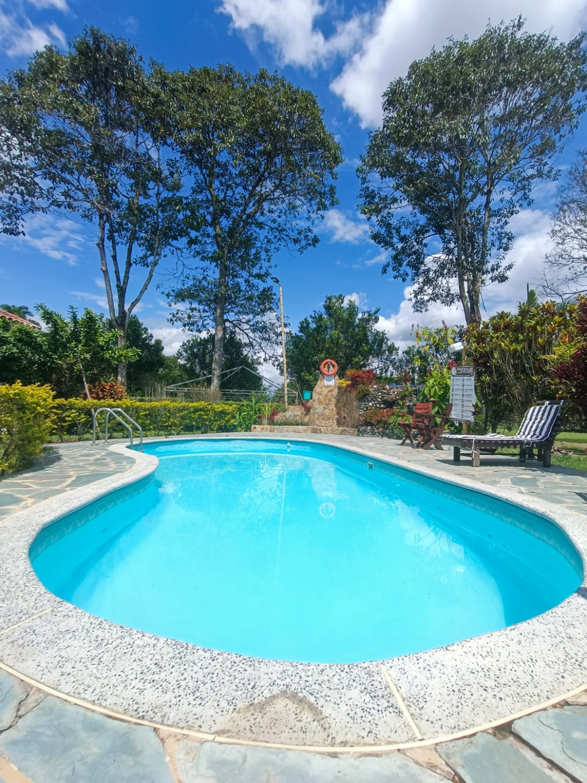 Hotel del Campo Jardines
