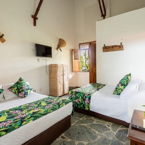 Estándar Triple 1